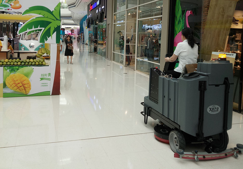 江西大型清潔設(shè)備多功能洗地機和電動<a href=http://m.smap.org.cn target=_blank class=infotextkey>掃地車生產(chǎn)廠</a>